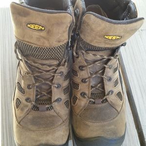 Keen Utility Tucson Mid WP sz 13 EE work boots